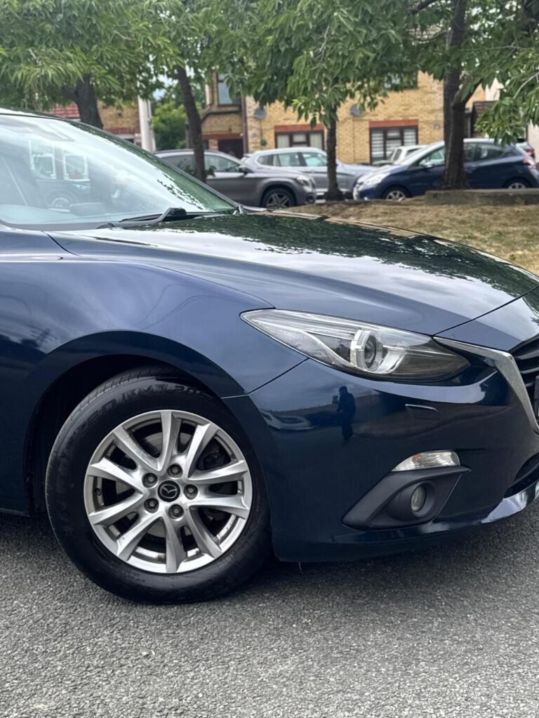 2015 Mazda Mazda3, photo 2