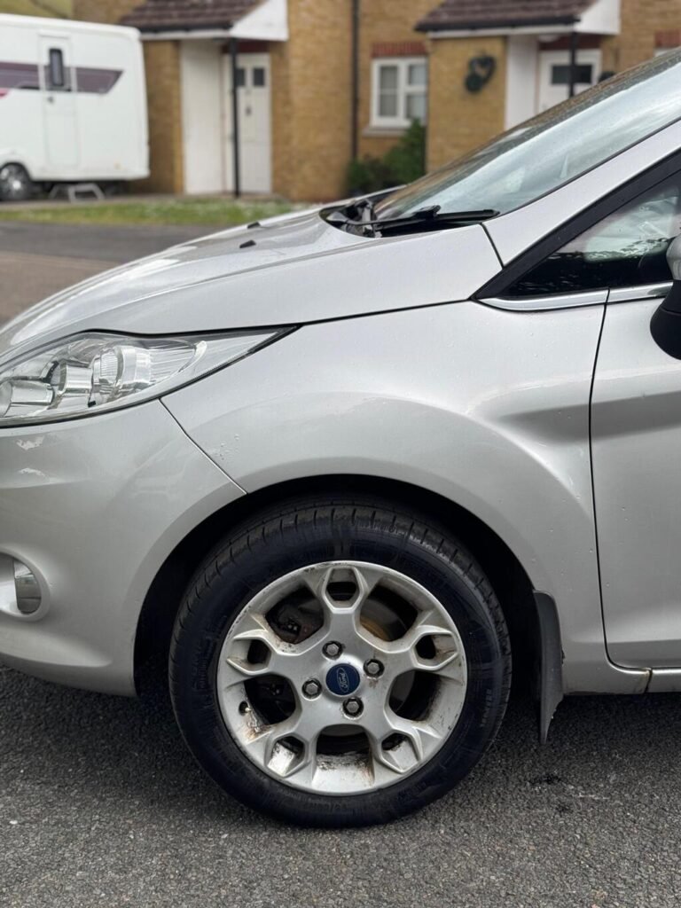 2011 Ford Fiesta, photo 27