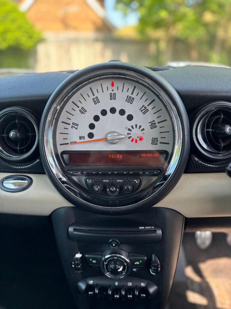 2012 MINI Hatch, photo 16