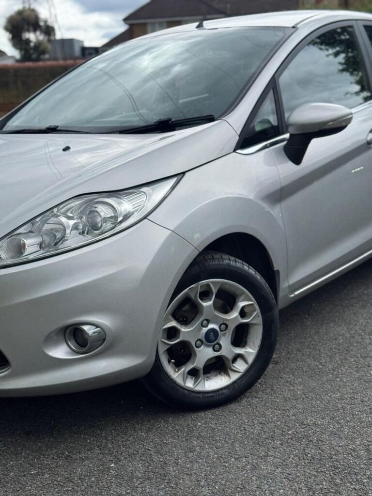 2011 Ford Fiesta, photo 4