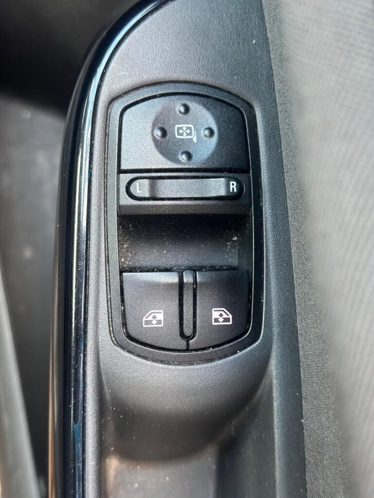 2016 Vauxhall Corsa, photo 16