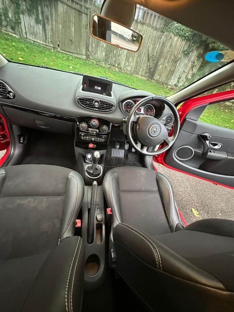 2011 Renault Clio, photo 12