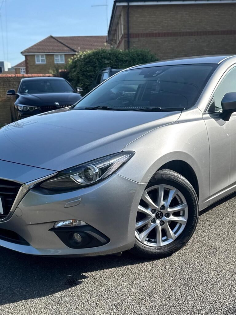 2015 Mazda Mazda3, photo 3