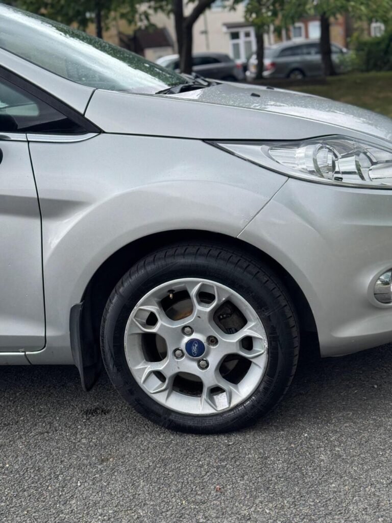 2011 Ford Fiesta, photo 26