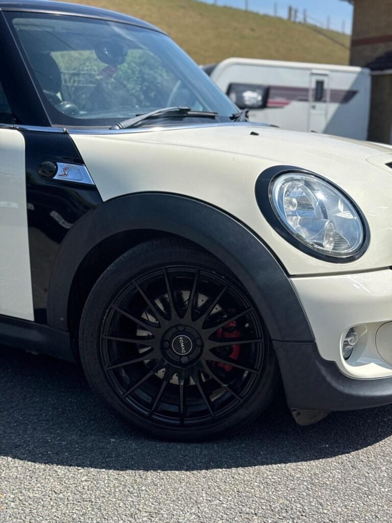 2012 MINI Hatch, photo 11