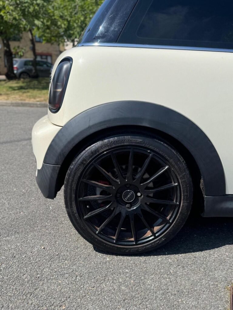 2012 MINI Hatch, photo 20