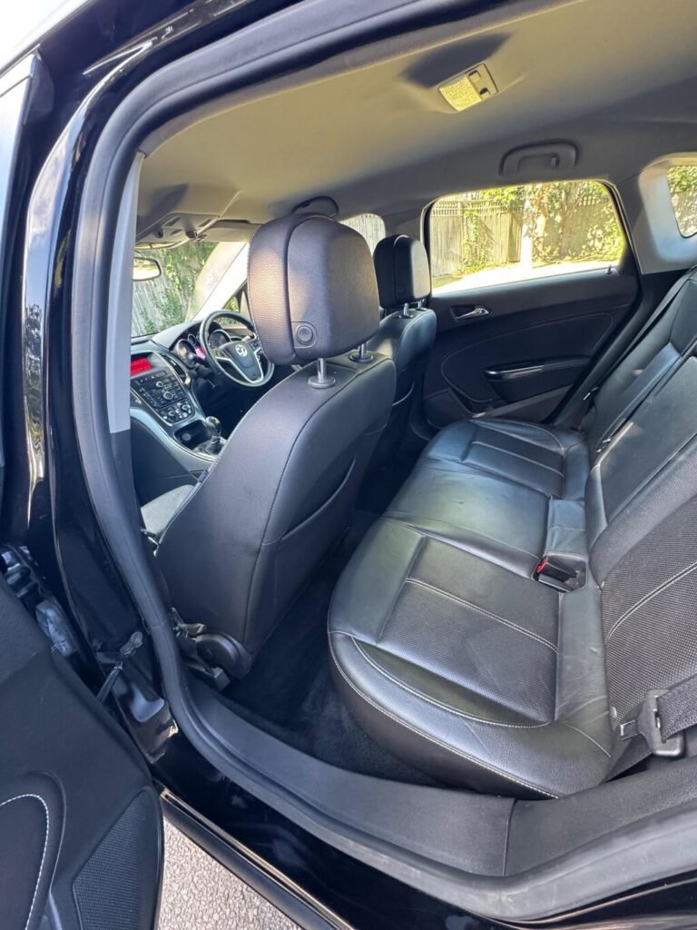 2010 Vauxhall Astra, photo 16