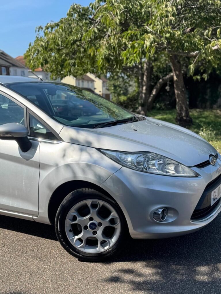 2010 Ford Fiesta, photo 6