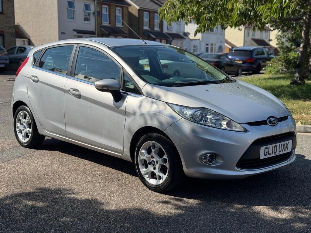 2010 Ford Fiesta