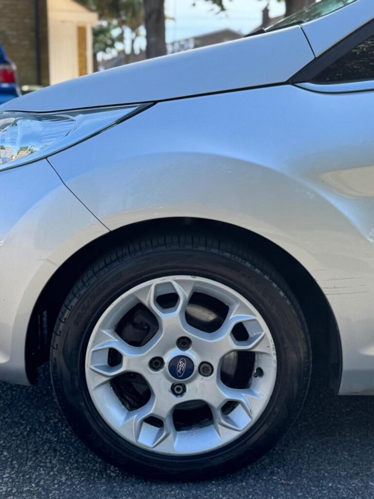 2010 Ford Fiesta, photo 26