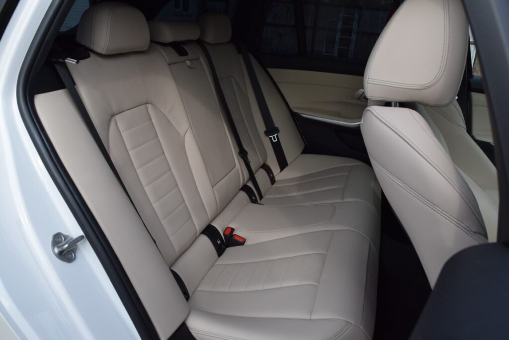 BMW 320d, photo 11