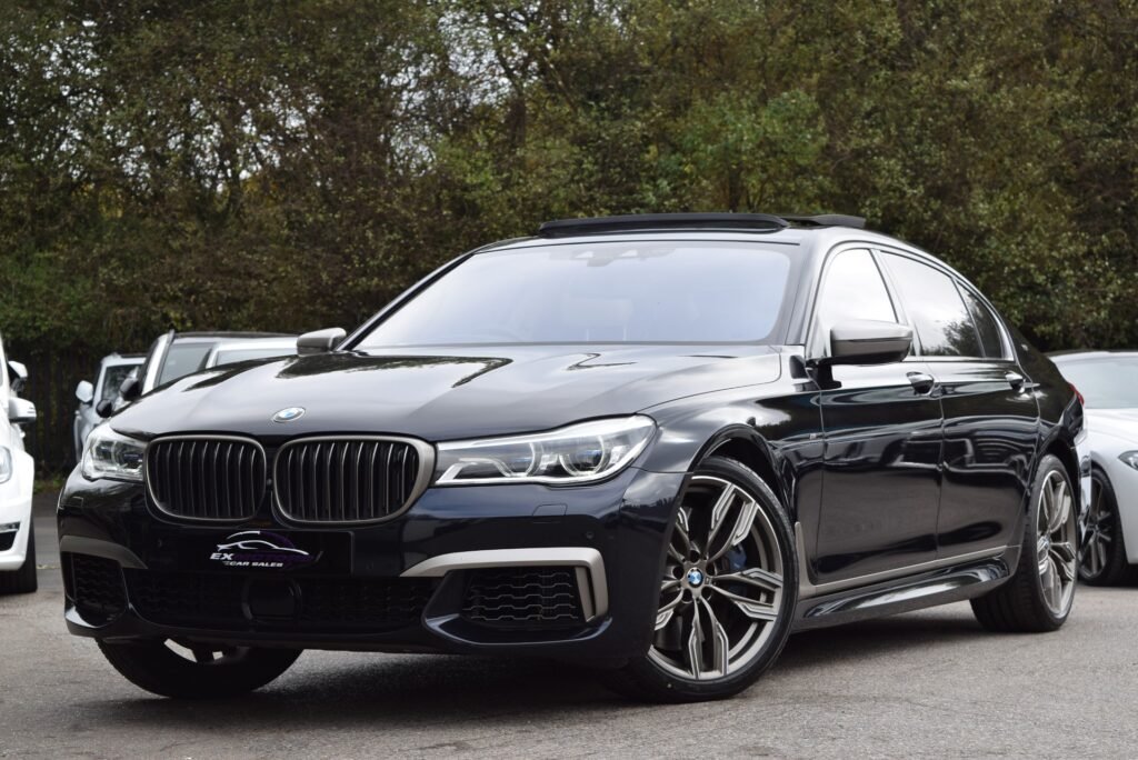 BMW M760Li