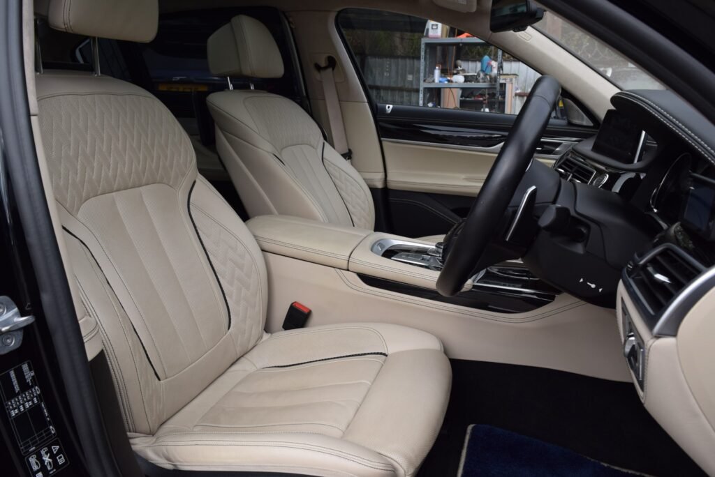BMW M760Li, photo 9