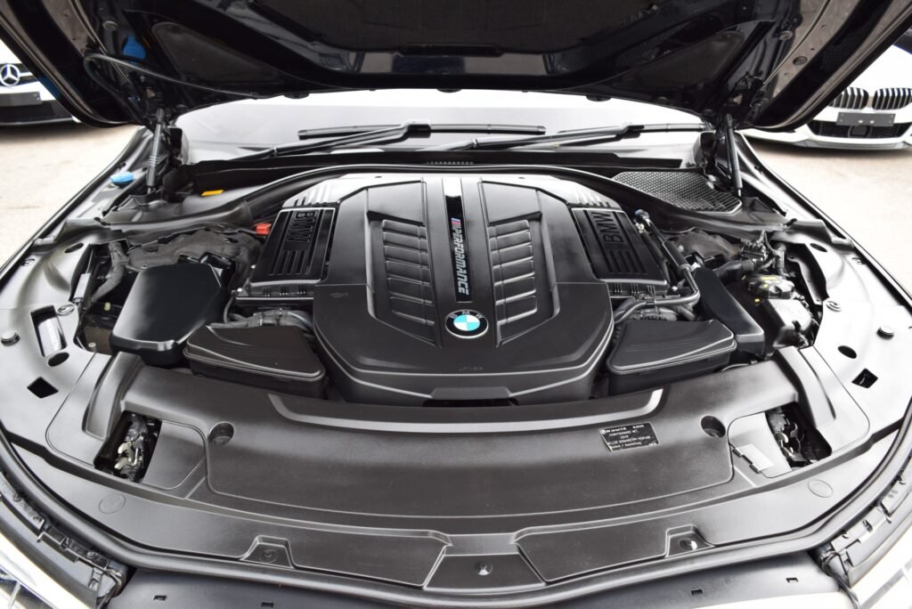 BMW M760Li, photo 28