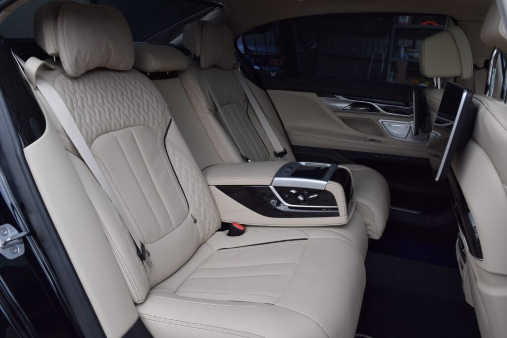 BMW M760Li, photo 11