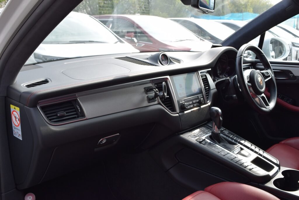 Porsche Macan, photo 44