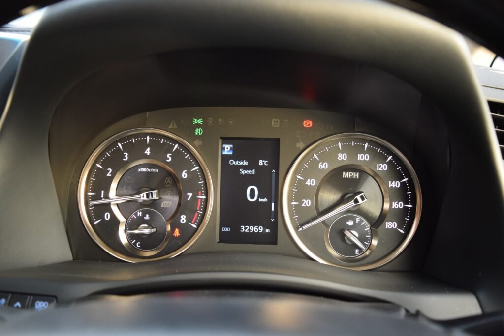 Toyota Alphard, photo 15