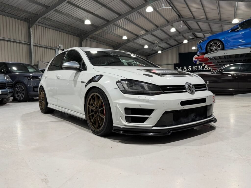 2015 VOLKSWAGEN GOLF 2.0 TSI BlueMotion Tech R Hatchback 5dr Petrol DSG 4Motion Euro 6 (s/s) (30