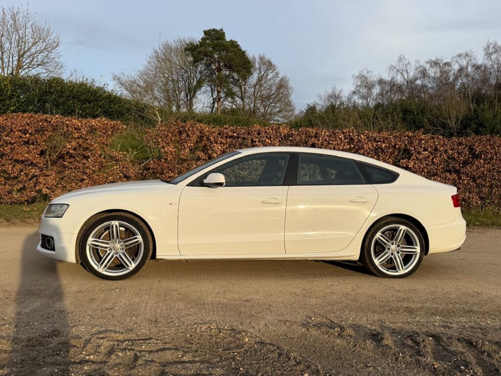 2010 AUDI A5 3.0 SPORTBACK TDI QUATTRO S LINE 5d 240 BHP, photo 2