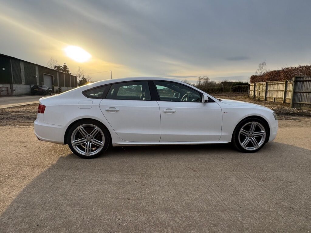 2010 AUDI A5 3.0 SPORTBACK TDI QUATTRO S LINE 5d 240 BHP, photo 9