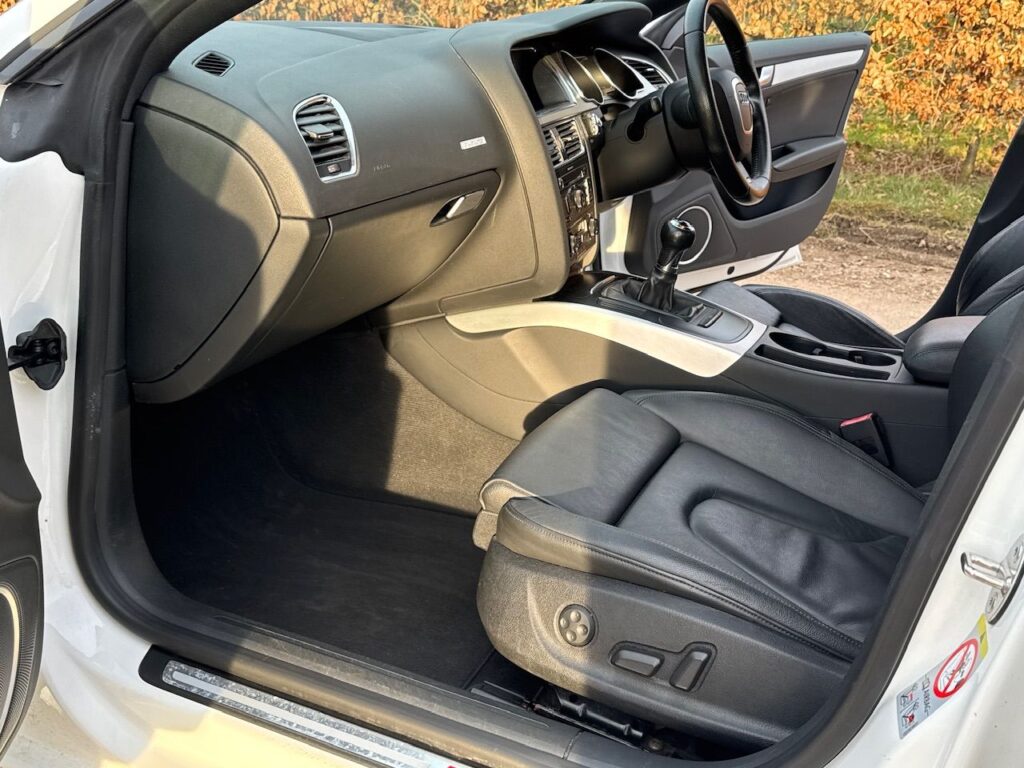 2010 AUDI A5 3.0 SPORTBACK TDI QUATTRO S LINE 5d 240 BHP, photo 11