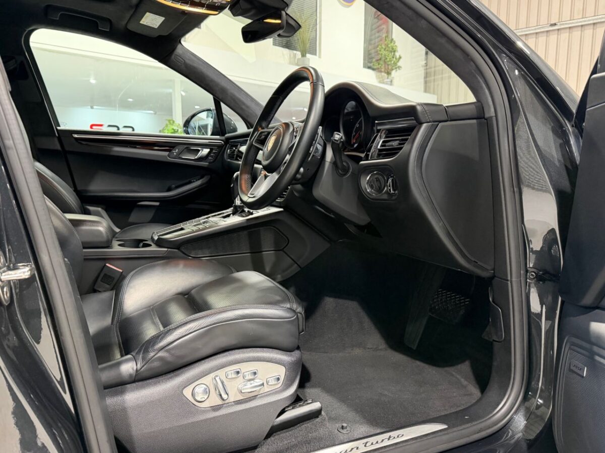 2019 PORSCHE MACAN 2.9T V6 Turbo SUV 5dr Petrol PDK 4WD Euro 6 (s/s) (440 ps) Gen 2