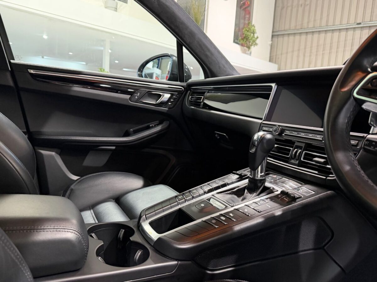 2019 PORSCHE MACAN 2.9T V6 Turbo SUV 5dr Petrol PDK 4WD Euro 6 (s/s) (440 ps) Gen 2