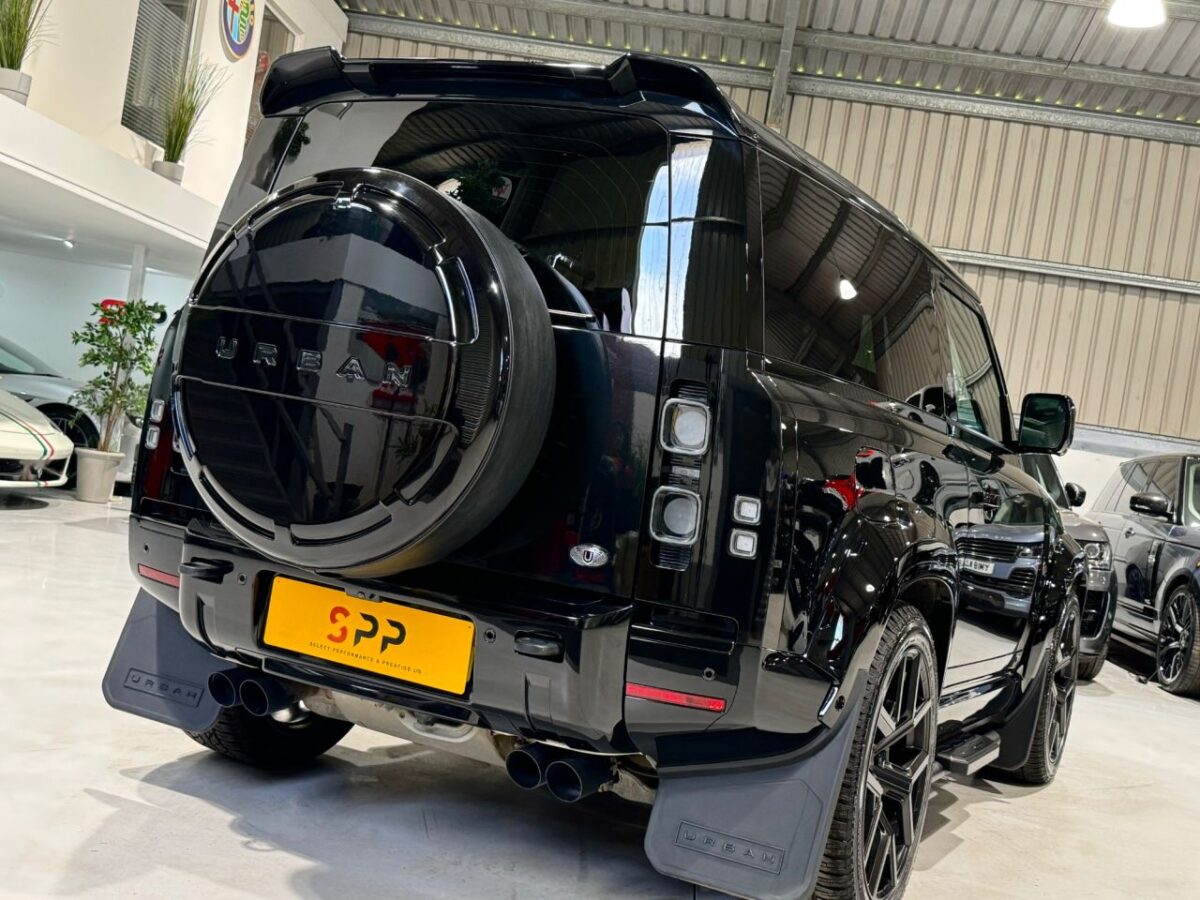 2022 LAND ROVER DEFENDER 5.0 P525 V8 SUV 3dr Petrol Auto 4WD Euro 6 (s/s) (525 ps)