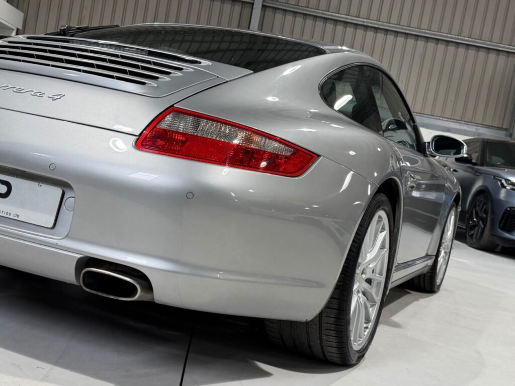 2005 PORSCHE 911 3.6 997 Carrera 4 Coupe 2dr Petrol AWD (283 g/km, 325 bhp), photo 33