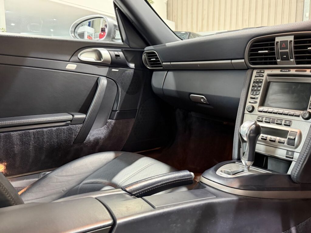 2005 PORSCHE 911 3.6 997 Carrera 4 Coupe 2dr Petrol AWD (283 g/km, 325 bhp), photo 39