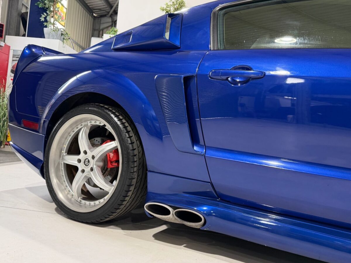 2004 FORD MUSTANG GT Cervini 4.6 V8 Manual