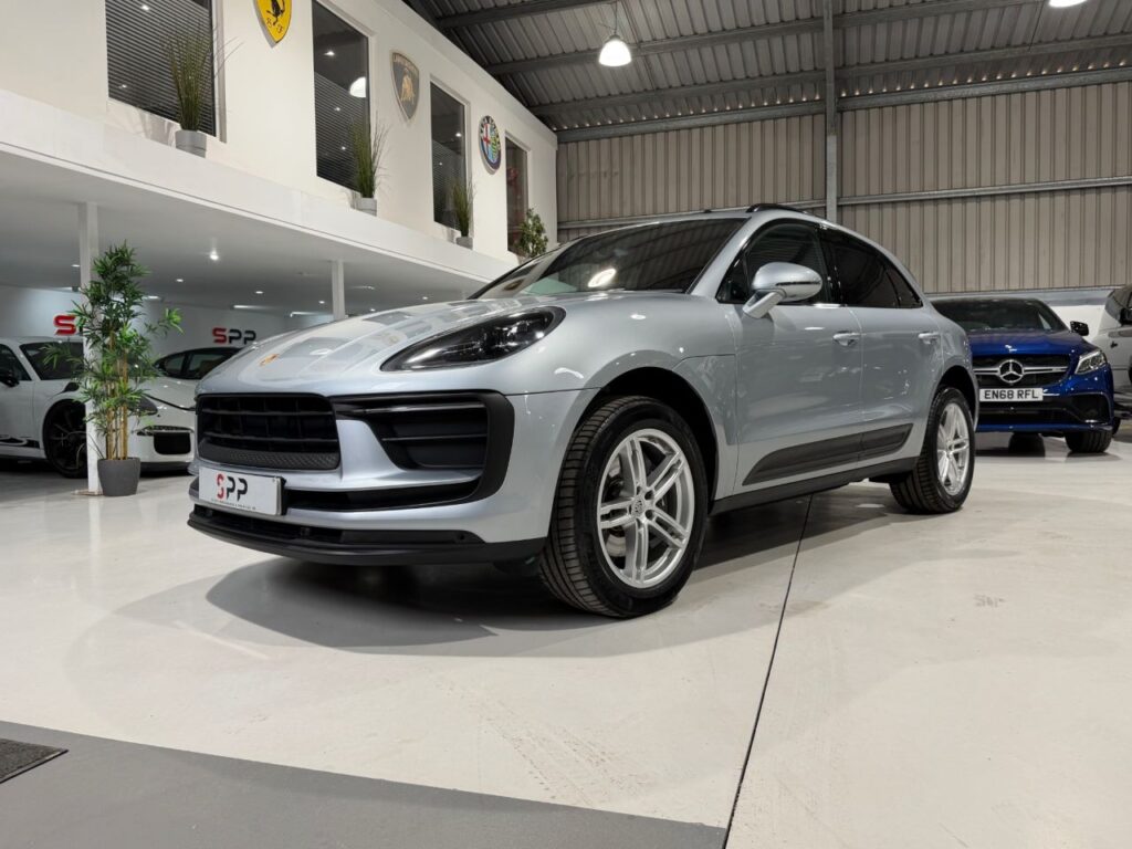 2023 PORSCHE MACAN 2.0T SUV 5dr Petrol PDK 4WD Euro 6 (s/s) (265 ps), photo 30
