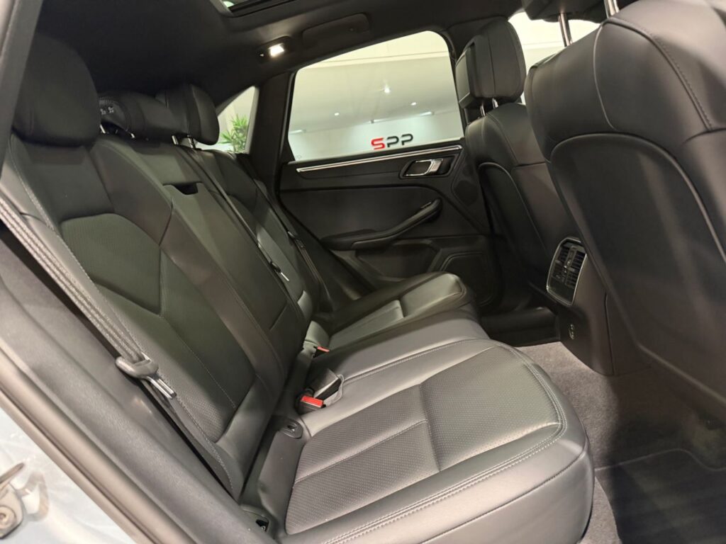 2023 PORSCHE MACAN 2.0T SUV 5dr Petrol PDK 4WD Euro 6 (s/s) (265 ps), photo 47