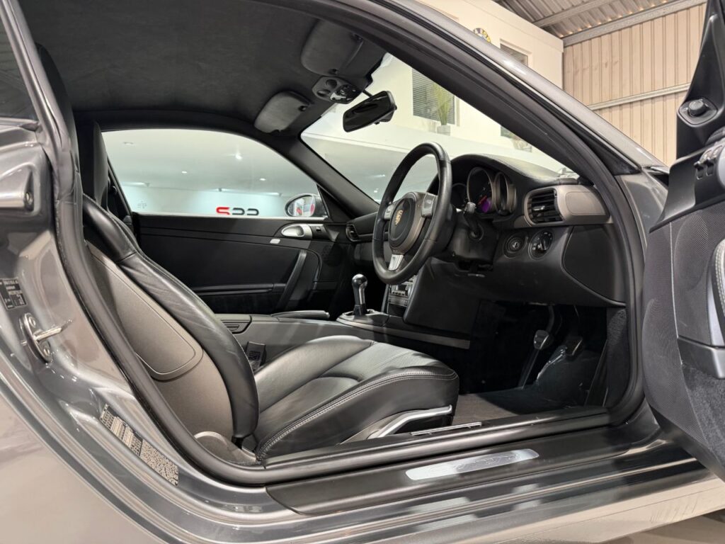 2007 PORSCHE 911 3.6 997 Carrera Coupe 2dr Petrol Manual (266 g/km, 325 bhp), photo 37