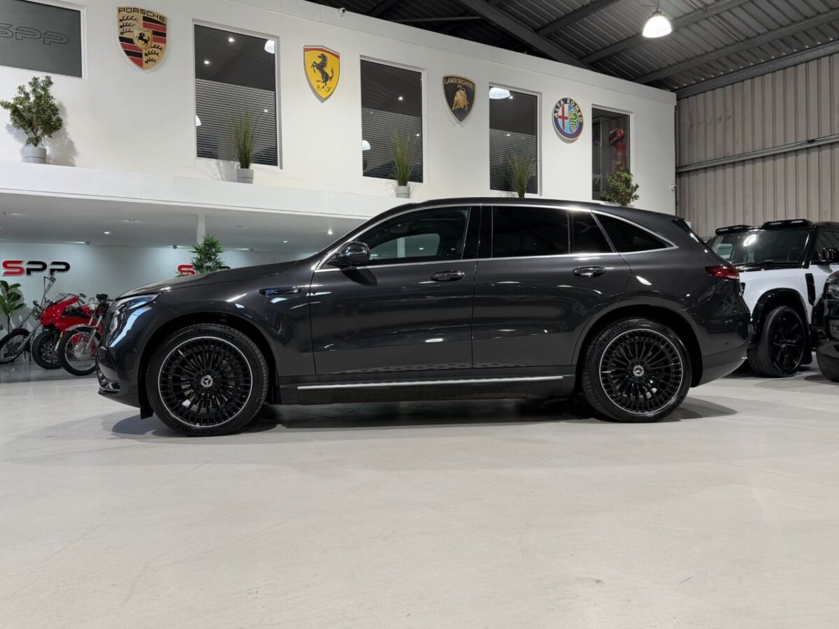 2022 MERCEDES-BENZ EQC EQC 400 80kWh AMG Line (Premium Plus) SUV 5dr Electric Auto 4MATIC (408 ps)