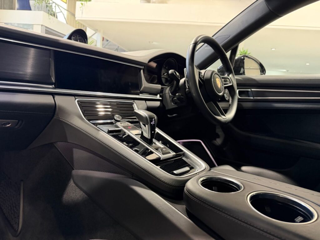 2023 PORSCHE PANAMERA 2.9 V6 E-Hybrid 17.9kWh 4 Platinum Edition Sport Turismo 5dr Petrol Plug-in, photo 18