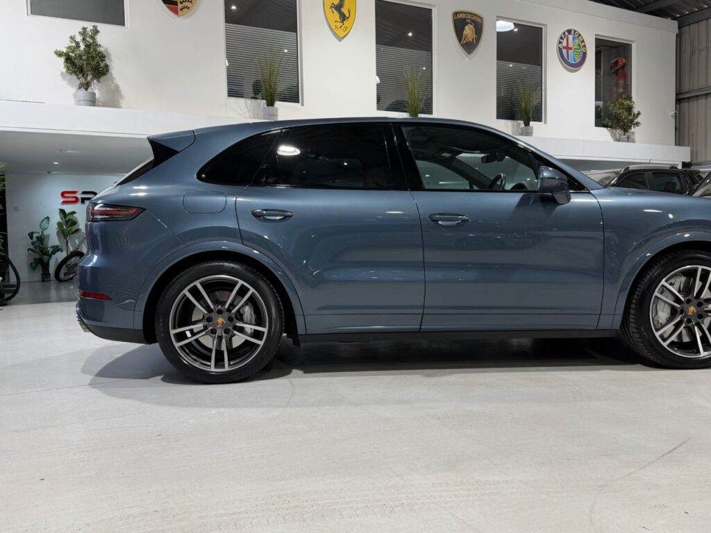 2020 PORSCHE CAYENNE 4.0T V8 GPF Turbo SUV 5dr Petrol TiptronicS 4WD Euro 6 (s/s) (550 ps), photo 33