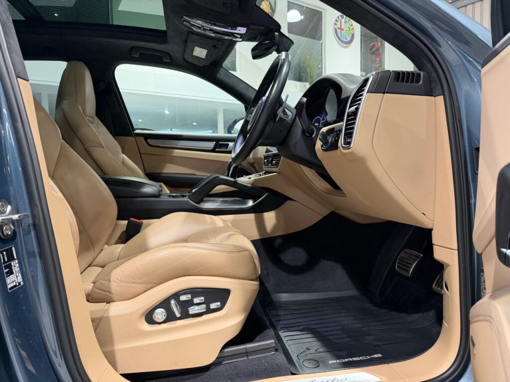 2020 PORSCHE CAYENNE 4.0T V8 GPF Turbo SUV 5dr Petrol TiptronicS 4WD Euro 6 (s/s) (550 ps), photo 46