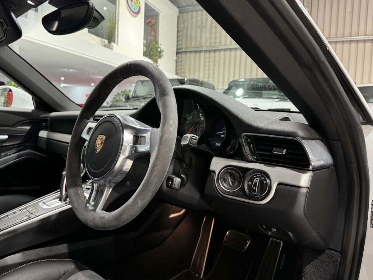 2014 PORSCHE 911 3.8 991 GT3 Coupe 2dr Petrol PDK Euro 6 (475 ps)