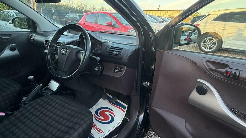 2009 Toyota iQ 1.0 VVT-i Euro 4 3dr, photo 9