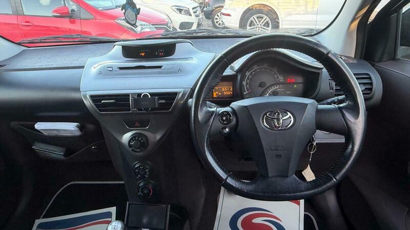 2009 Toyota iQ 1.0 VVT-i Euro 4 3dr, photo 10