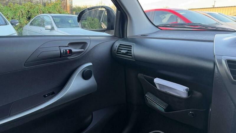 2009 Toyota iQ 1.0 VVT-i Euro 4 3dr, photo 21