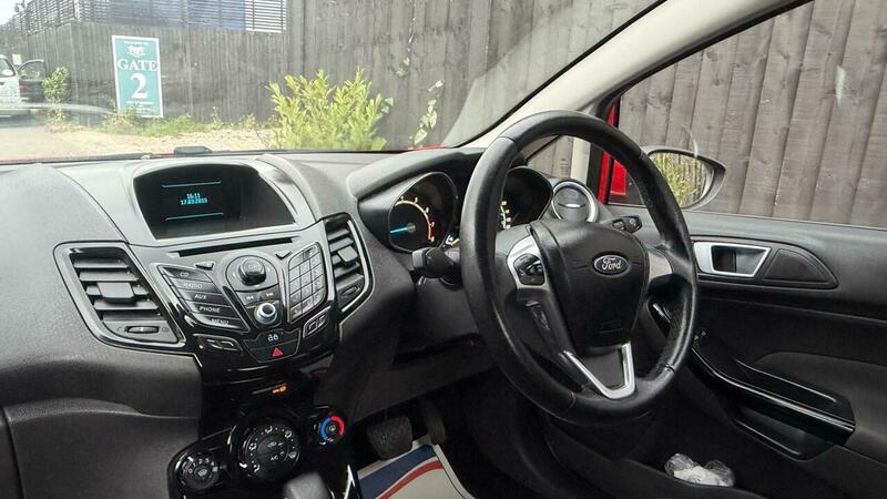 2014 Ford Fiesta 1.6 Zetec Powershift Euro 5 5dr, photo 12