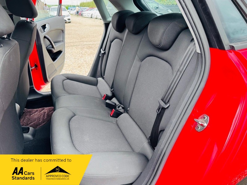 2015 Audi A1 1.4 TFSI S line Sportback 5dr Petrol S Tronic Euro 6 (s/s) (Nav) (125 ps), photo 11
