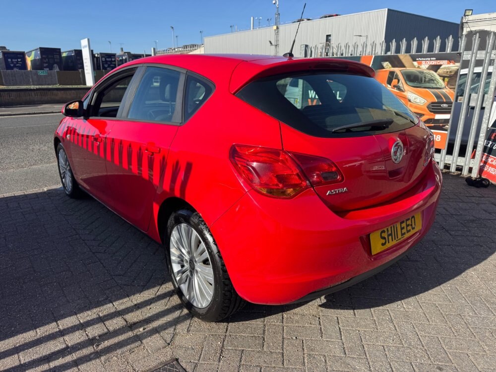 2011 Vauxhall Astra 1.7 CDTi ecoFLEX Excite Hatchback 5dr Diesel Manual Euro 5 (110 ps)