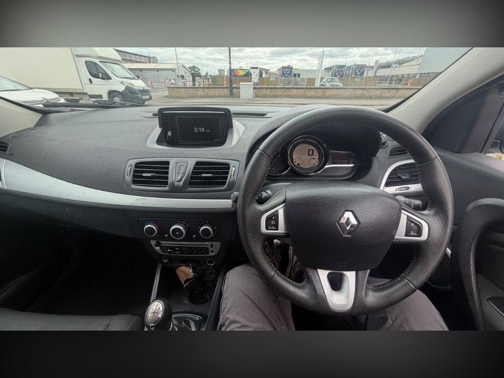 2012 Renault Megane 1.6 16V Dynamique TomTom Hatchback 5dr Petrol Manual Euro 5 (110 ps)