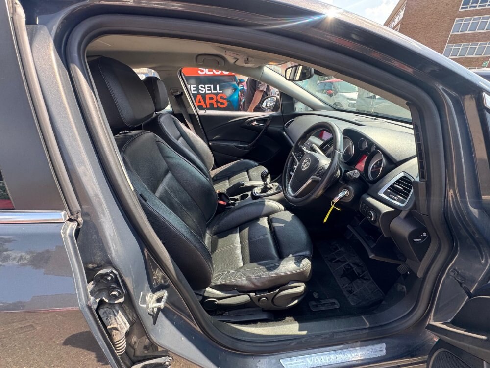 2014 Vauxhall Astra 2.0 CDTi ecoFLEX Elite Hatchback 5dr Diesel Manual Euro 5 (s/s) (165 ps)