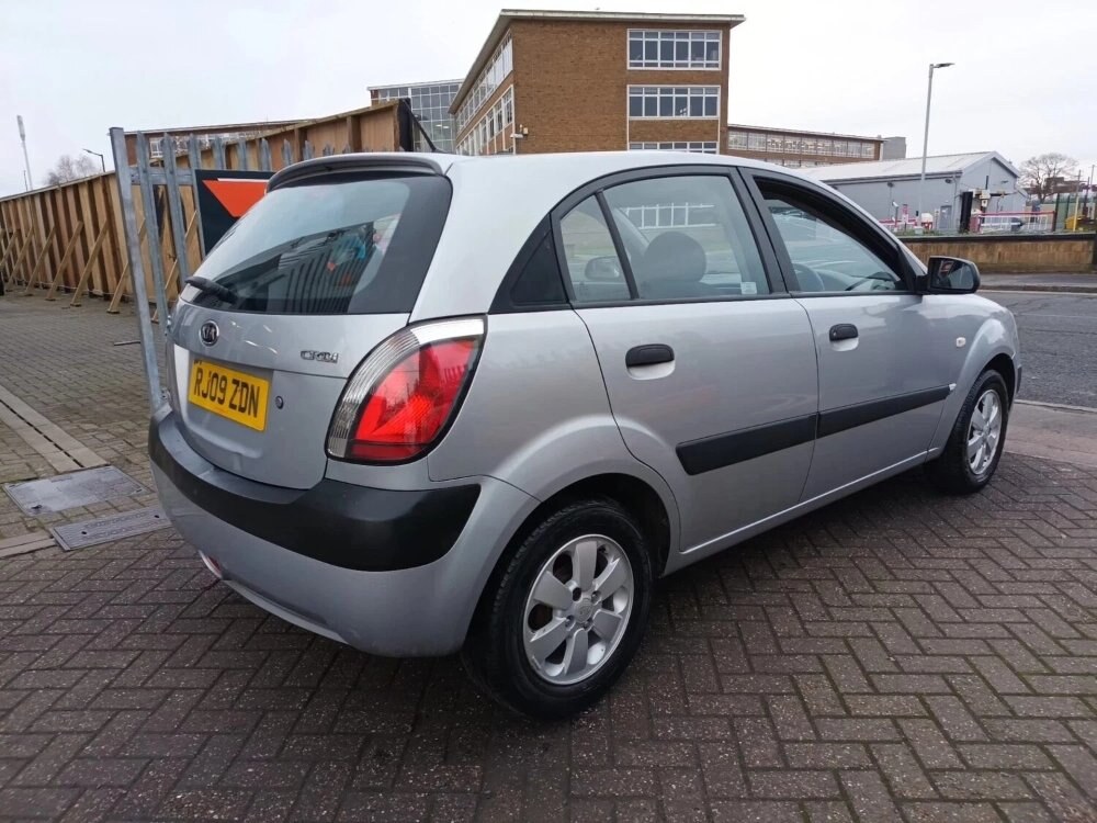2009 KIA Rio 1.5 CRDi Chill Hatchback 5dr Diesel Manual (119 g/km, 108 bhp)