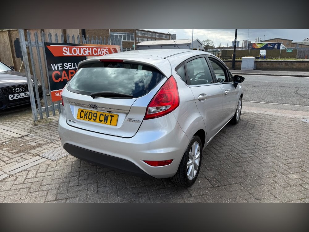2009 Ford Fiesta 1.25 Zetec Hatchback 5dr Petrol Manual (133 g/km, 81 bhp)