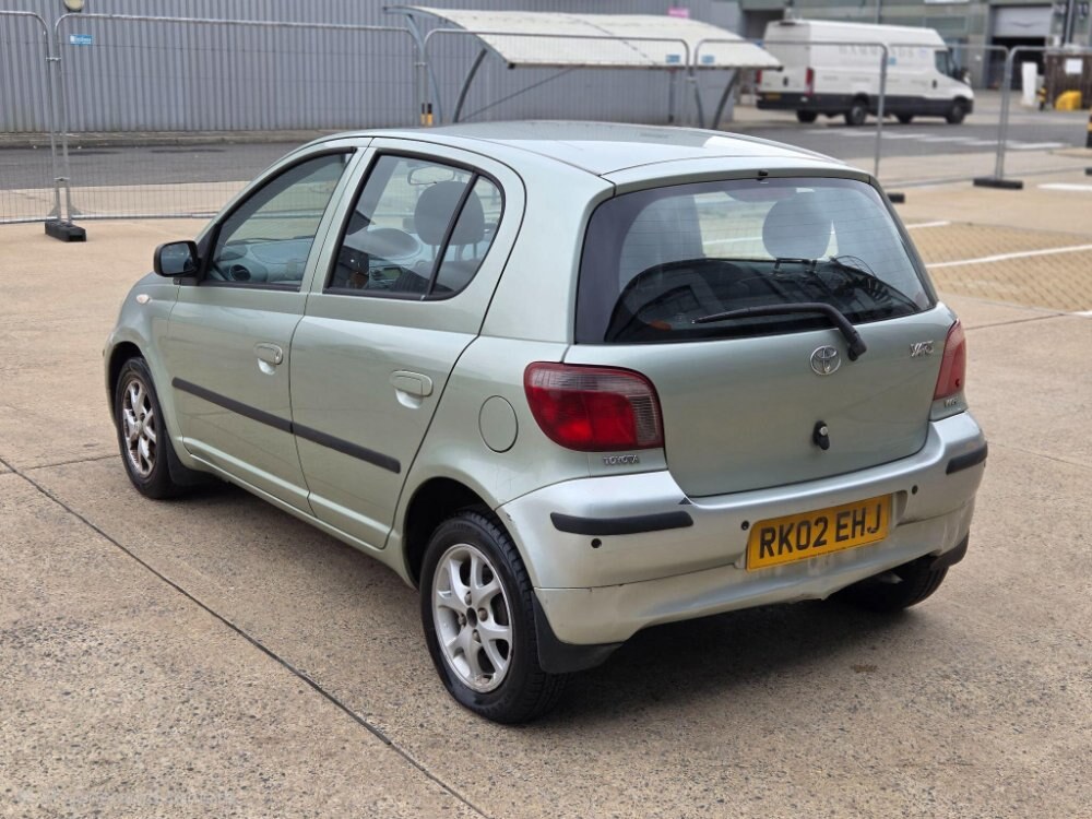 2002 Toyota Yaris 1.3 VVT-i 16v CDX 5dr
